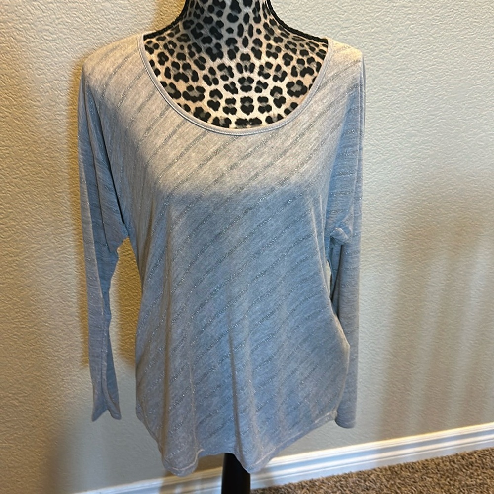 Women’s long sleeve t shirt, thin fabric, silver glitter accent, size M, NWT